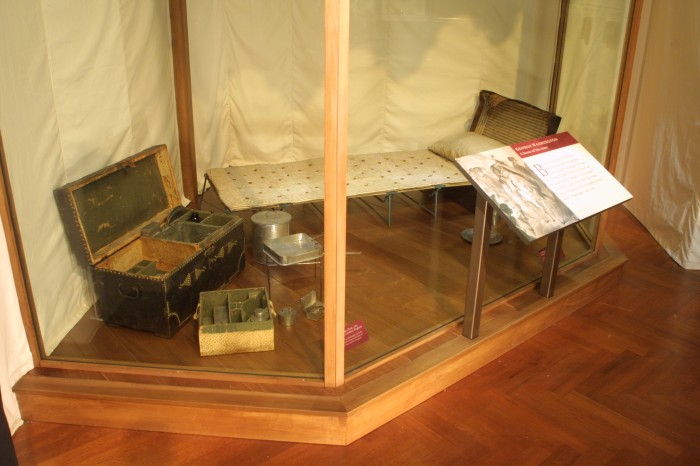 George Washington Camp Bed