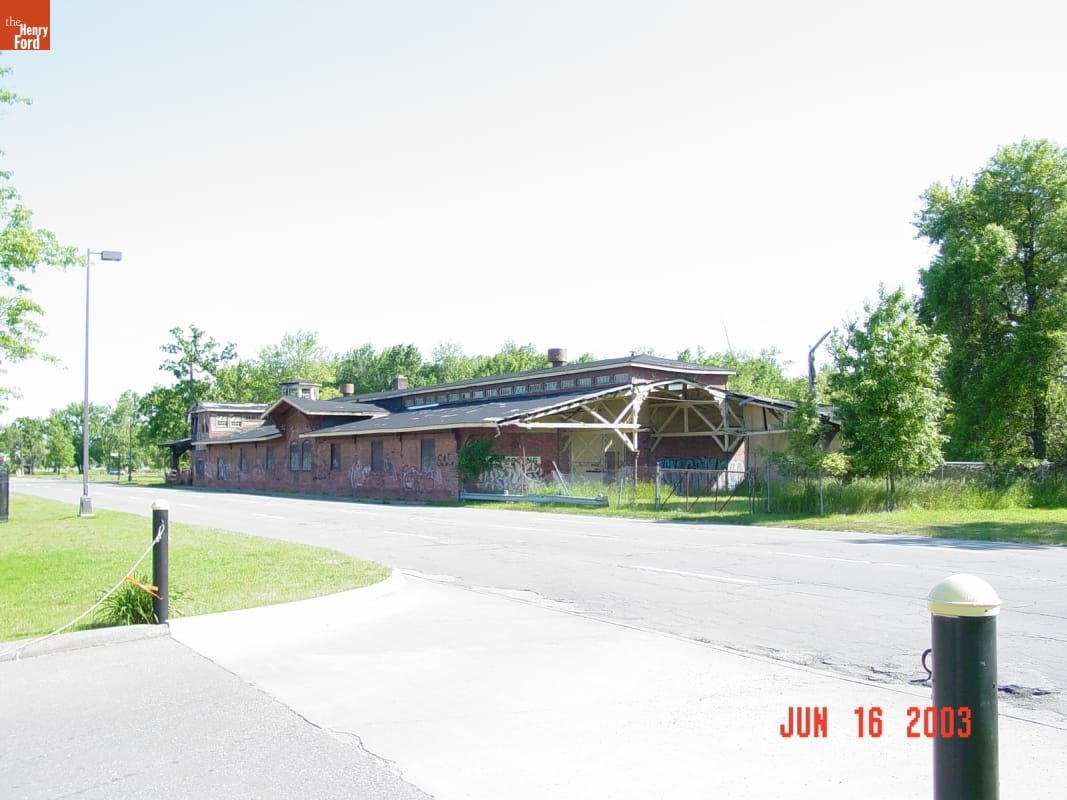 Detroit Central Market building converted to a riding stable and moved to Belle Isle