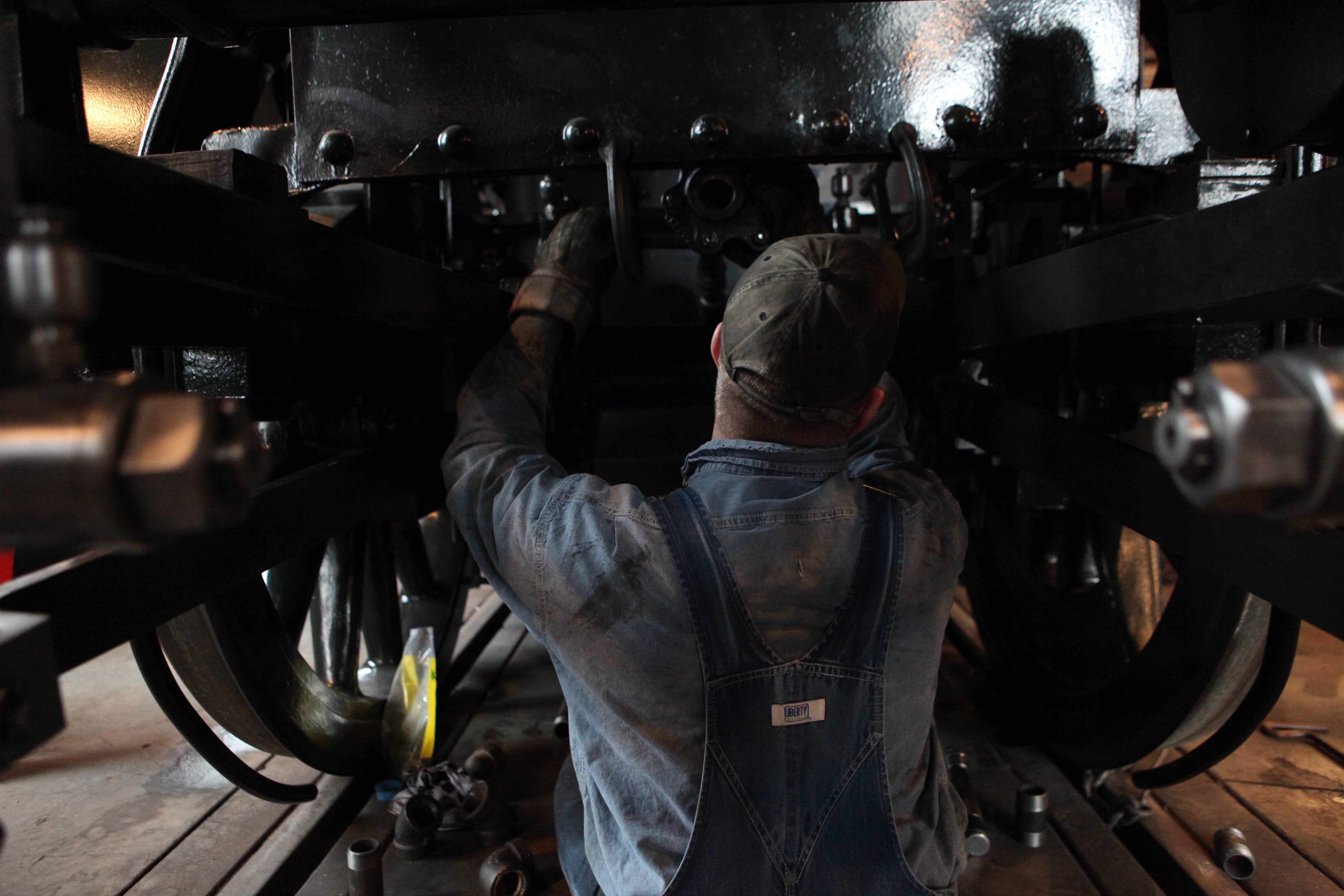 Locomotive-7_Bowen_1418