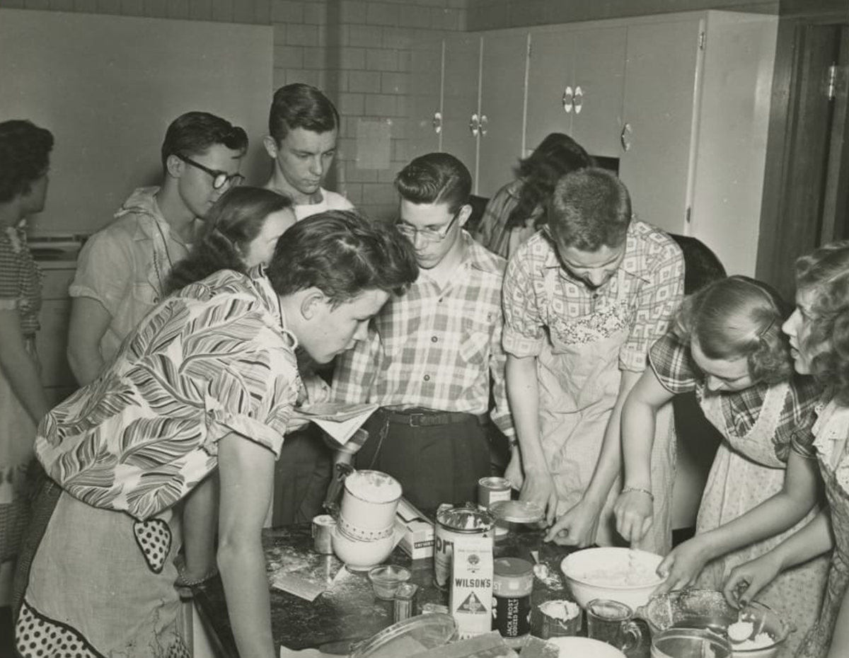 Edison Institute High School, 1947